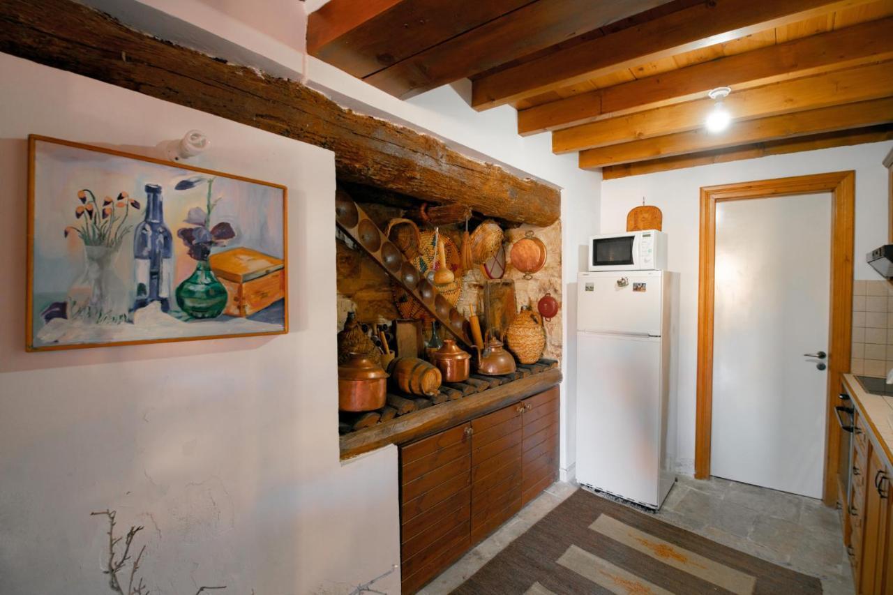 Constantias Stone Houses Лофу Екстер'єр фото