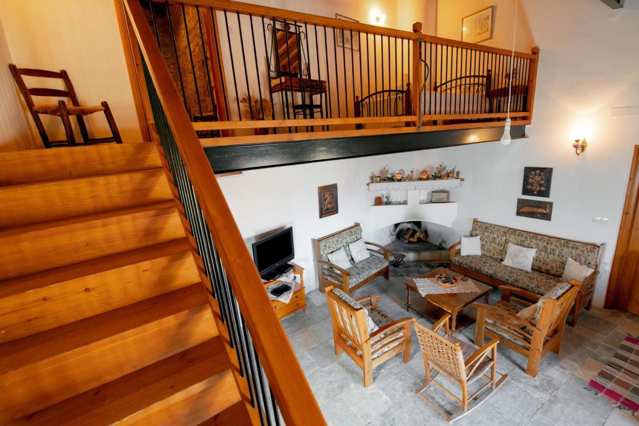 Constantias Stone Houses Лофу Екстер'єр фото