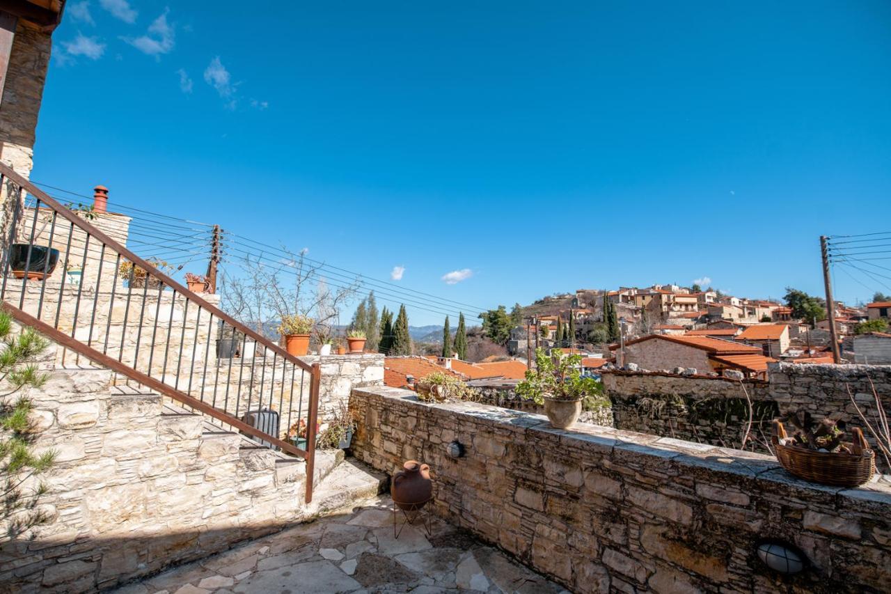Constantias Stone Houses Лофу Екстер'єр фото